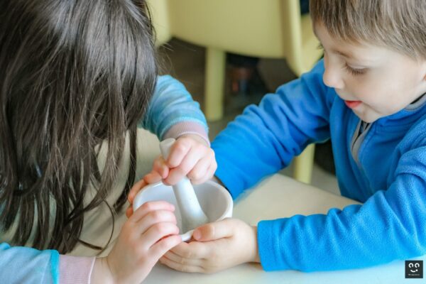 enfants qui pilent