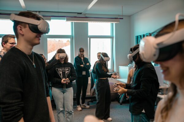 VR 1