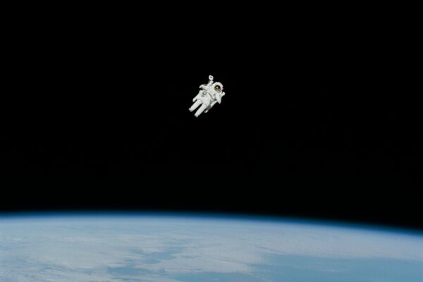 question-d-espace-scaled